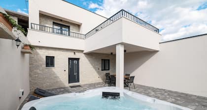 Villa Ruzarija mit Whirlpool
