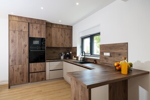 Fridge, microwave, oven, dishwasher