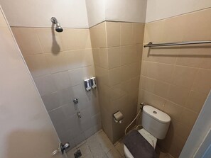Quarto casal luxo | Banheiro | Chuveiro 