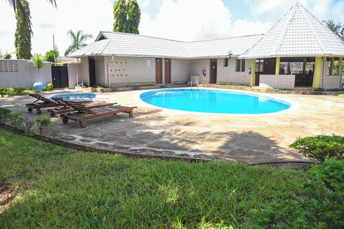 Galu Gardens Diani Beach Apartments