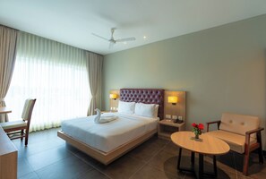 Deluxe Double Room, City View | Desk, laptop workspace, iron/ironing board, free WiFi - Grand Continent - Rameswaram (Rameswaram)