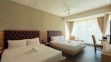 Family Room, City View | City view