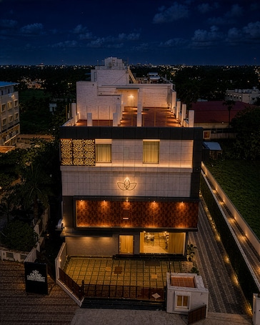 Exterior. Grand Continent - Rameswaram