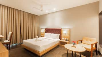 Deluxe Double Room, City View | Desk, laptop workspace, iron/ironing board, free WiFi