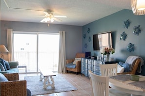 TV, books - Gorgeous ocean views from Creston House 6D (St. Augustine)