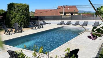 Piscina stagionale all'aperto
