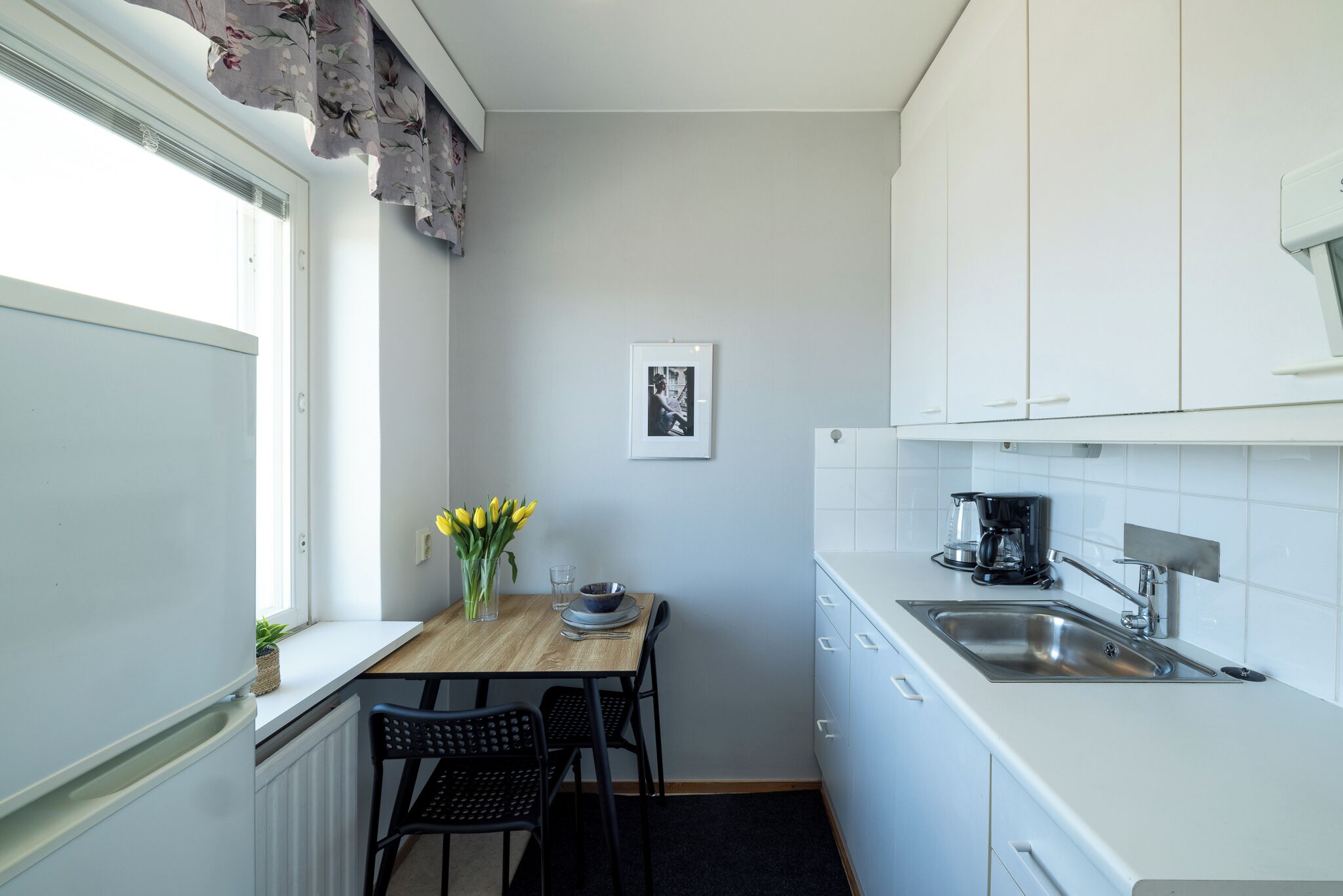 Studio Classic - 1 queensize-säng med bäddsoffa - kök | Eget kök | Stort kylskåp, ugn, spishäll och kaffe- och tebryggare