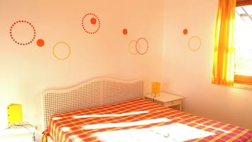 Standard Apartment, Sea View | Blackout curtains, iron/ironing board, free WiFi