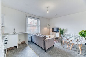 Living area - Fairhaven View by Guestz (Lytham-St-Annes)