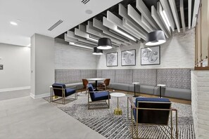 Interior detail - Landing Chic Studio, Courtyard, Clubhouse (Jacksonville)