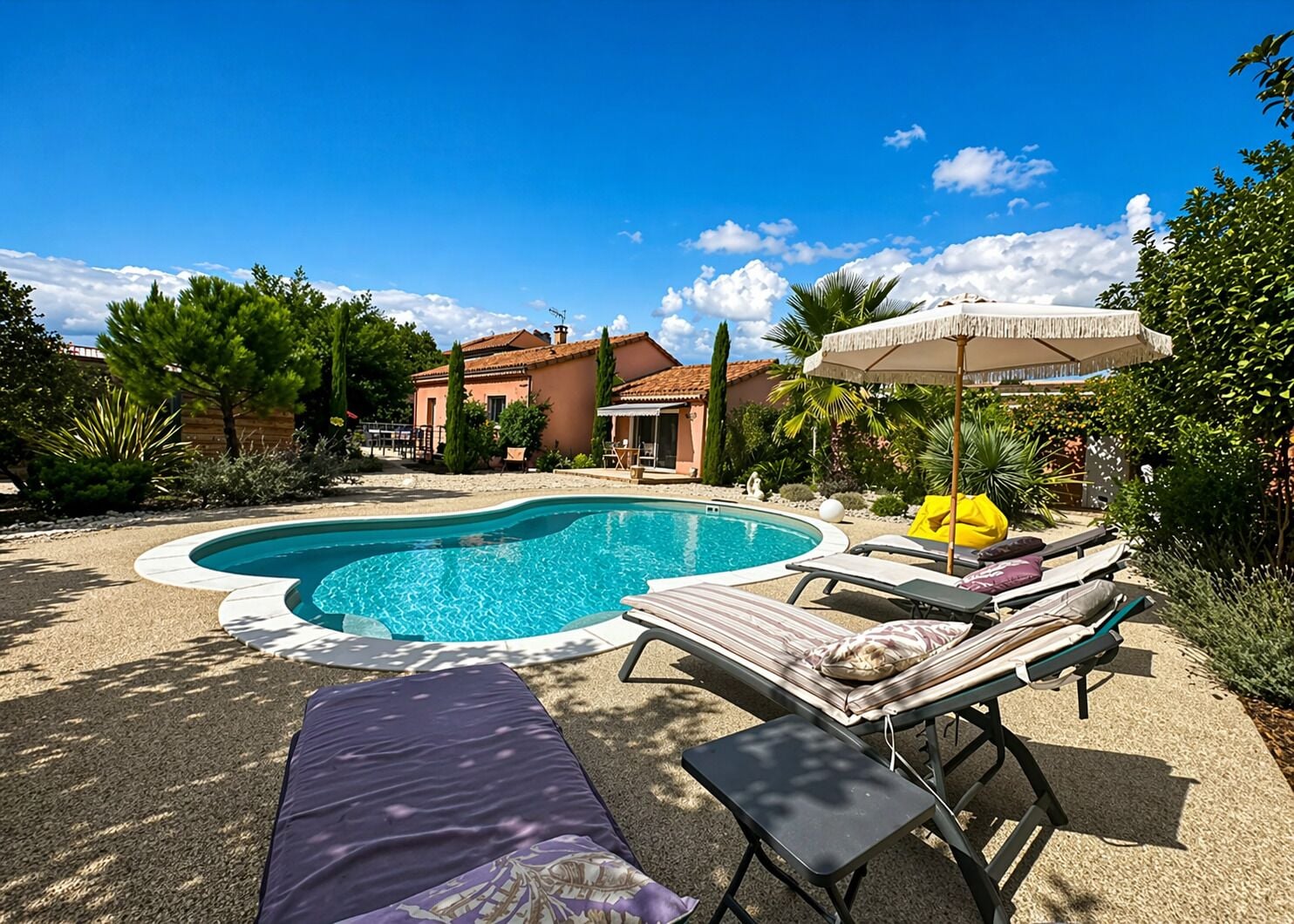 Piscine extérieure, piscine chauffée