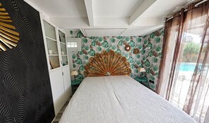 1 bedroom, WiFi, bed sheets - Comfortable studio with private terrace and pool access (Portes-lès-Valence)