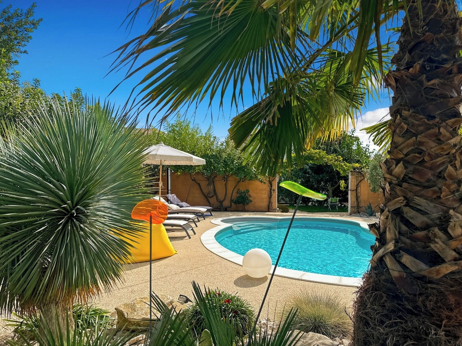 Piscine extérieure, piscine chauffée