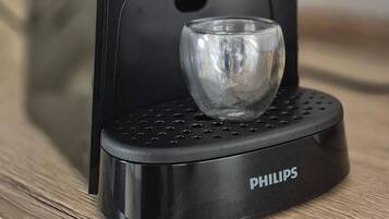 Kaffee und/oder Kaffeemaschine