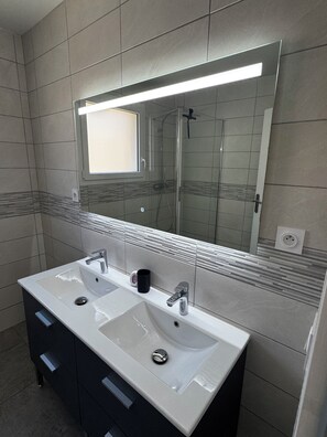 Dusche, HandtĂŒcher