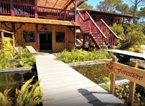 Exterior - The Forester (Lacanau)