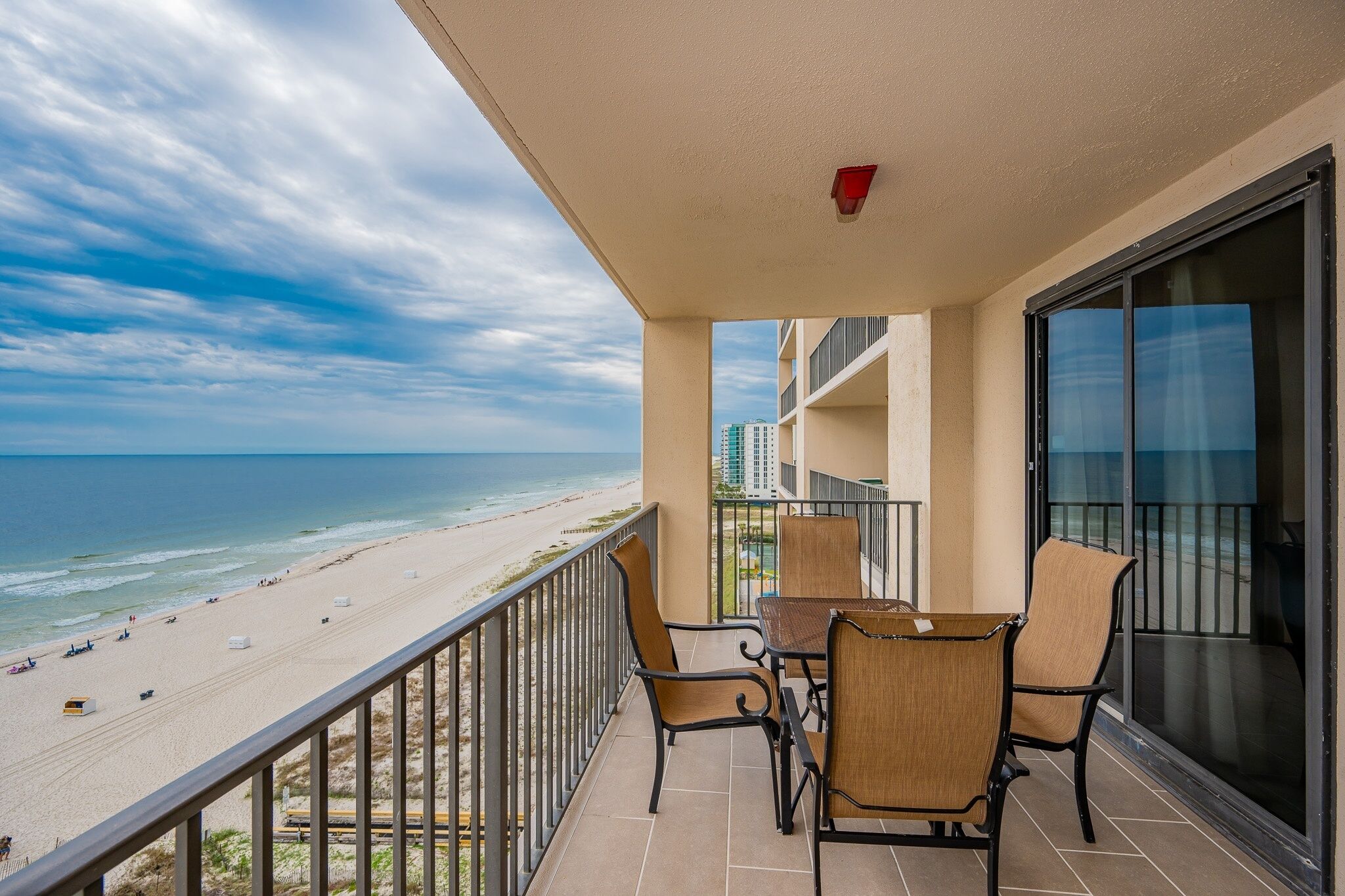 Condo, 2 Bedrooms | Property grounds