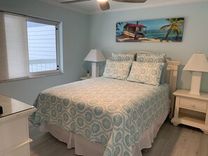 WiFi, bed sheets - Beautifully renovated  2/2 condo on marina and short walk to private beach! (Vero Beach)