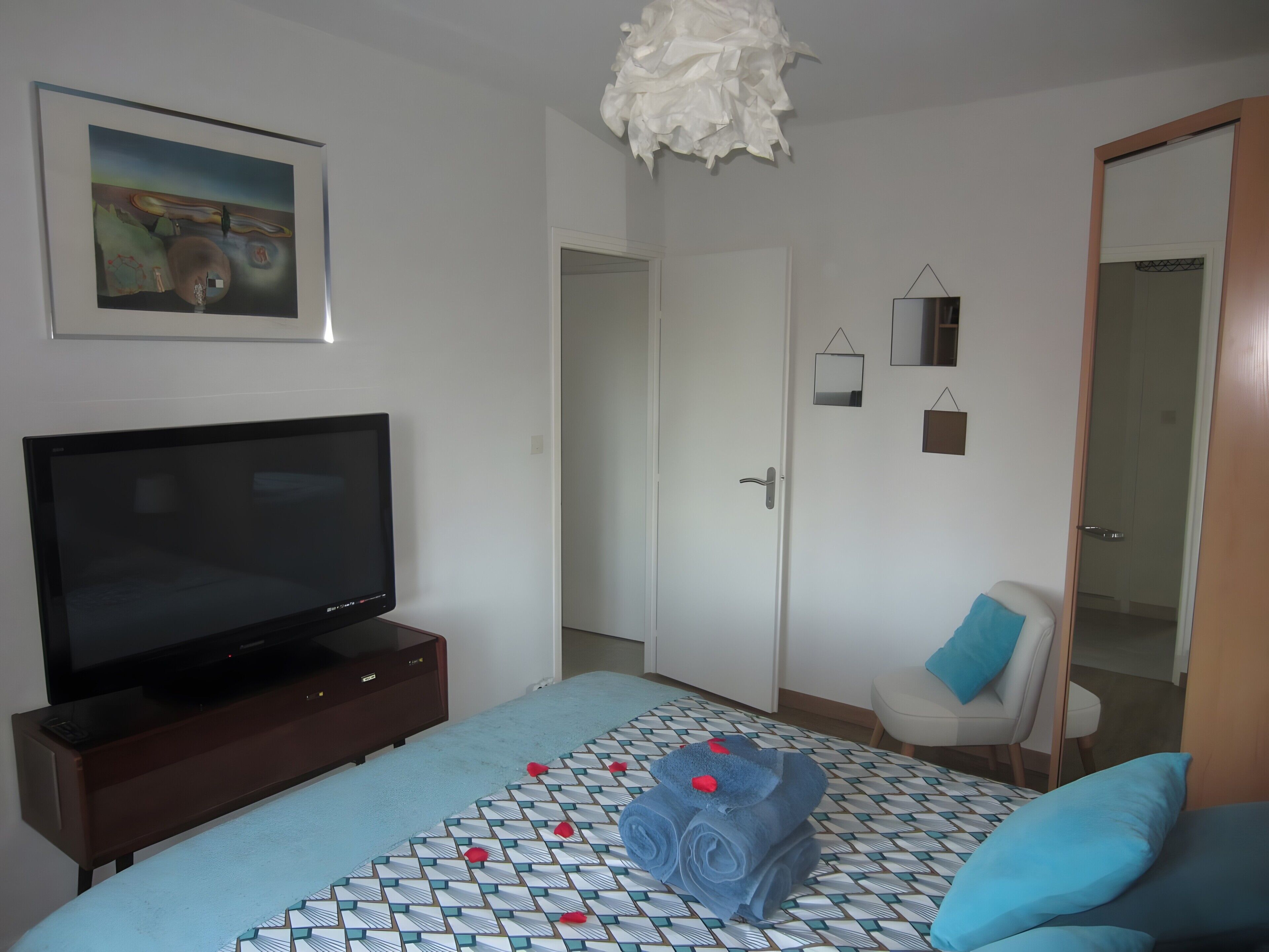 1 bedroom, WiFi, bed sheets