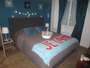 1 bedroom, WiFi, bed sheets