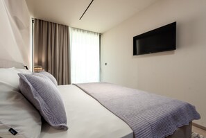 Zimmersafe, Bügeleisen/Bügelbrett, kostenloses WLAN, Bettwäsche