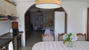 Room - The Perfect Getaway in Finisterre – A Country House with Ocean Views 🌅 (Cee)