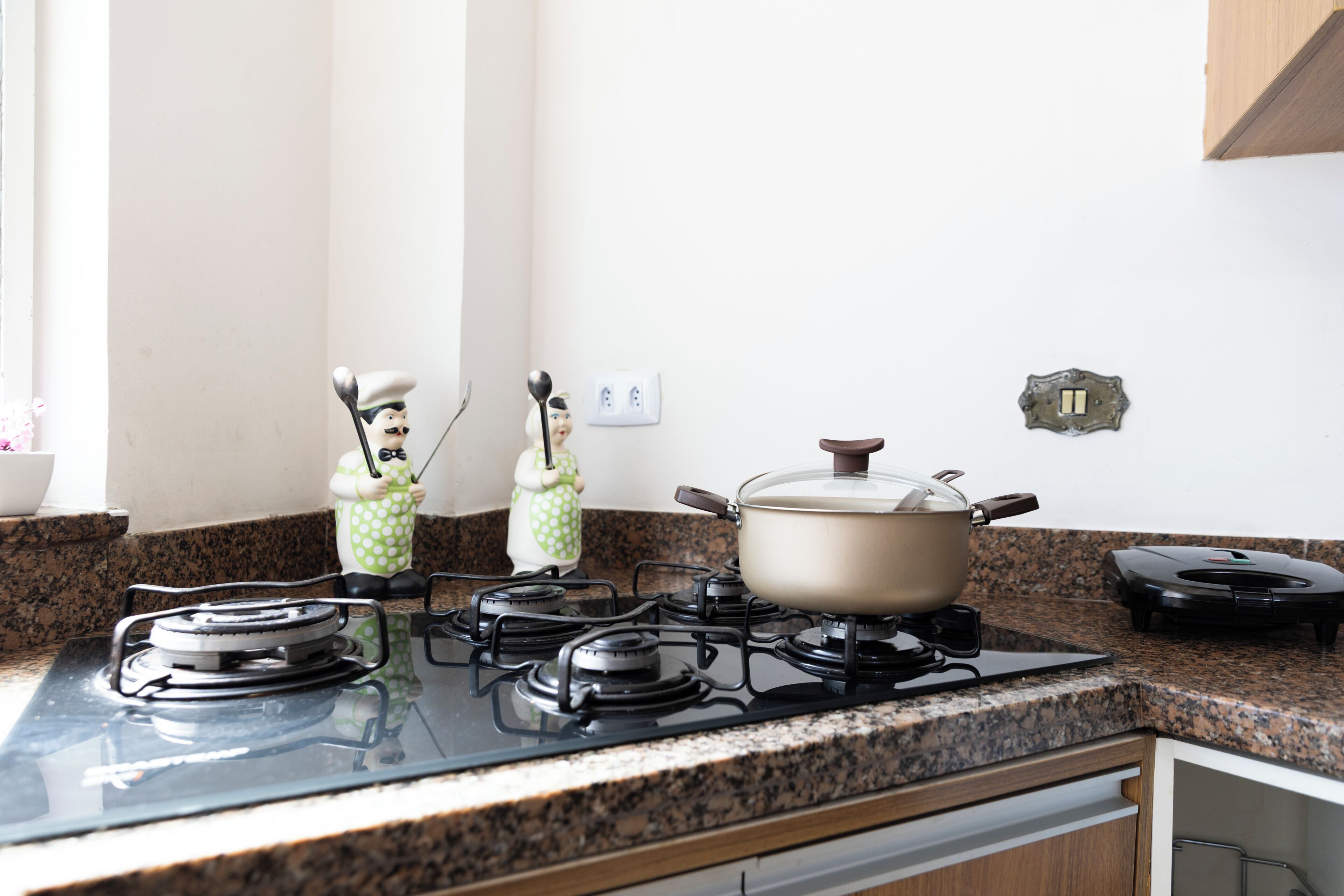 Casa | Cocina privada | Lavavajillas, utensilios de cocina y comedor 