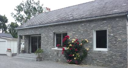 House 250m from Pont-Mahé beach "the Mediterranean of the west".