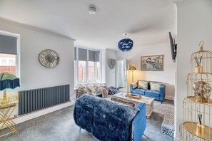 Living area - Fairhaven View by Guestz (Lytham-St-Annes)