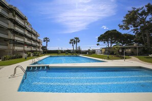 Pool - PLAYAMERO Almaro - Only Families (Salou)