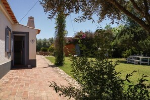 Property grounds - CABRA - Bear House (Setúbal)