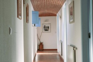 Interior - CABRA - Bear House (Setúbal)