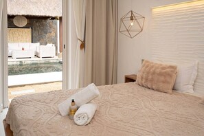 In-room safe, iron/ironing board, WiFi, bed sheets - Stunning Latanier villa-private pool in Grand Bay (Rivière du Rempart District)