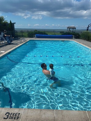 Pool - Cozy WATERFRONT Steps to Beach 2 bedroom cottage in serene Hampton Bays with AC (Hampton Bays)
