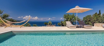 Assini Estate-Venetian Studio Pet Friendly w/ Pool