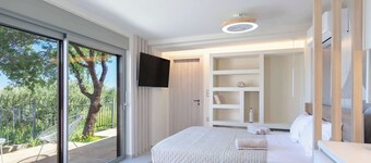 Assini Estate - Pet Friendly Studio with Pool