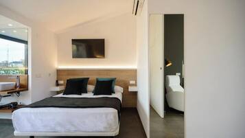 1 chambre, fer et planche Ă repasser, lit parapluie, Wi-Fi