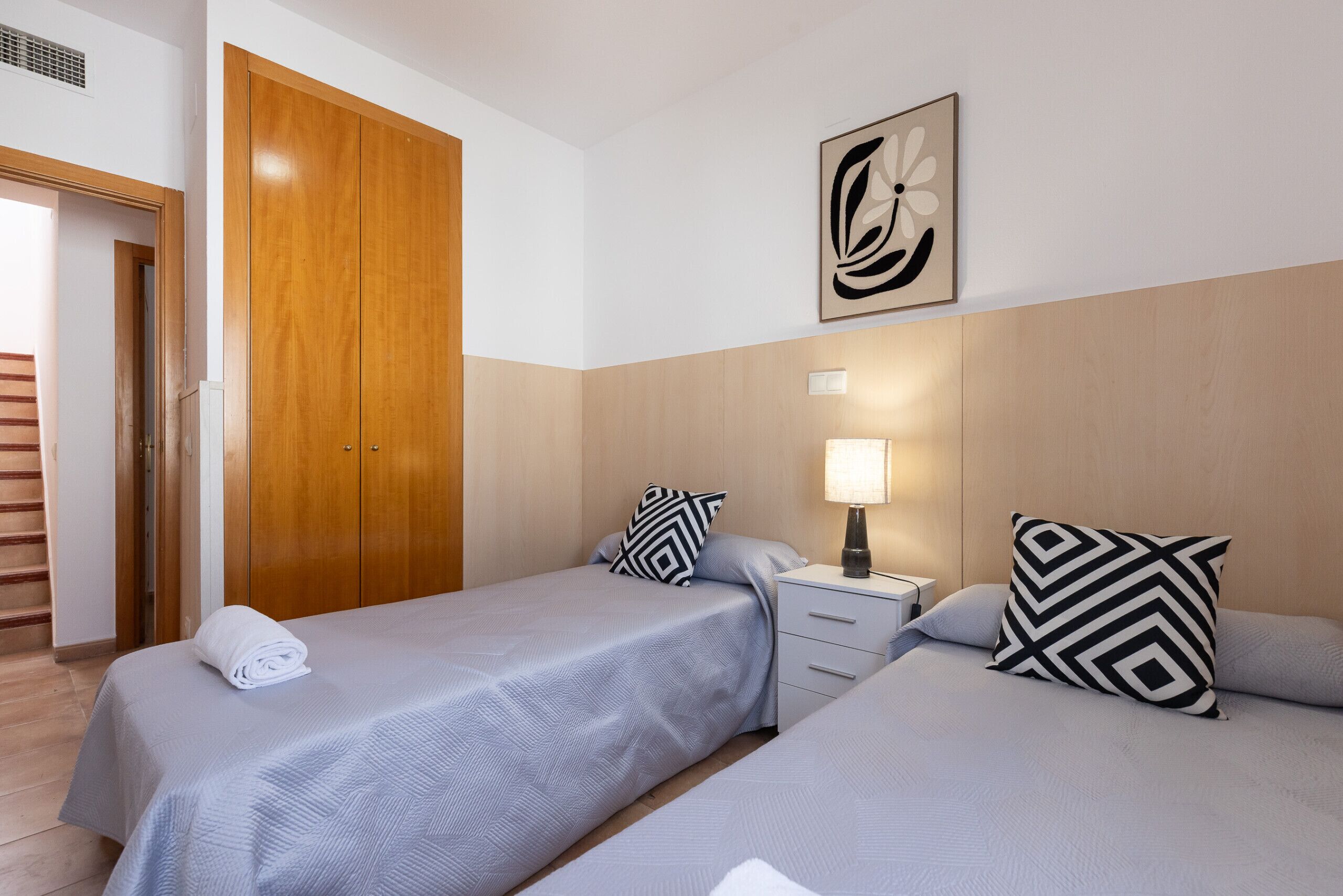 Ferros/tábuas de passar roupa, Wi-Fi de cortesia, roupa de cama