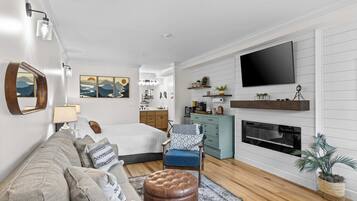 TV, fireplace, offices
