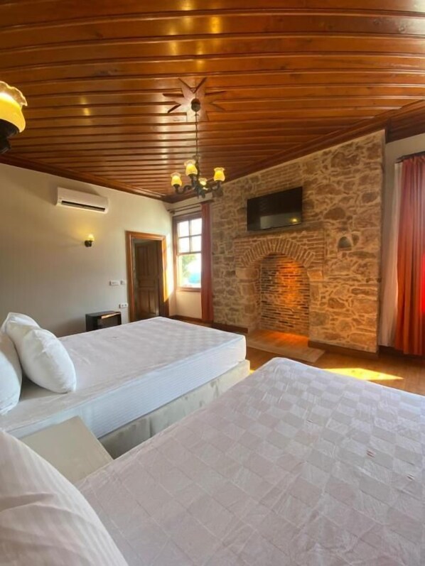 In-room safe, soundproofing, free WiFi - Ulivo Hotel (Antalya)