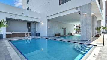 Piscine extérieure