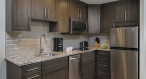 Private kitchen - Christmas Week. Ski-In Ski-Out Resort. Studio Villa sleeps 4. Mountain View (Steamboat Springs)