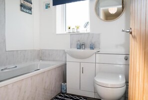 Hårtørrer, håndklæder, Sæbe, Toiletpapir