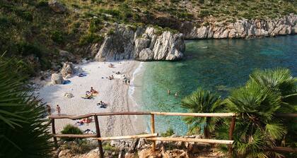 Villa Paradise Luxury with sea view, private pool, sauna and jacuzzi tub