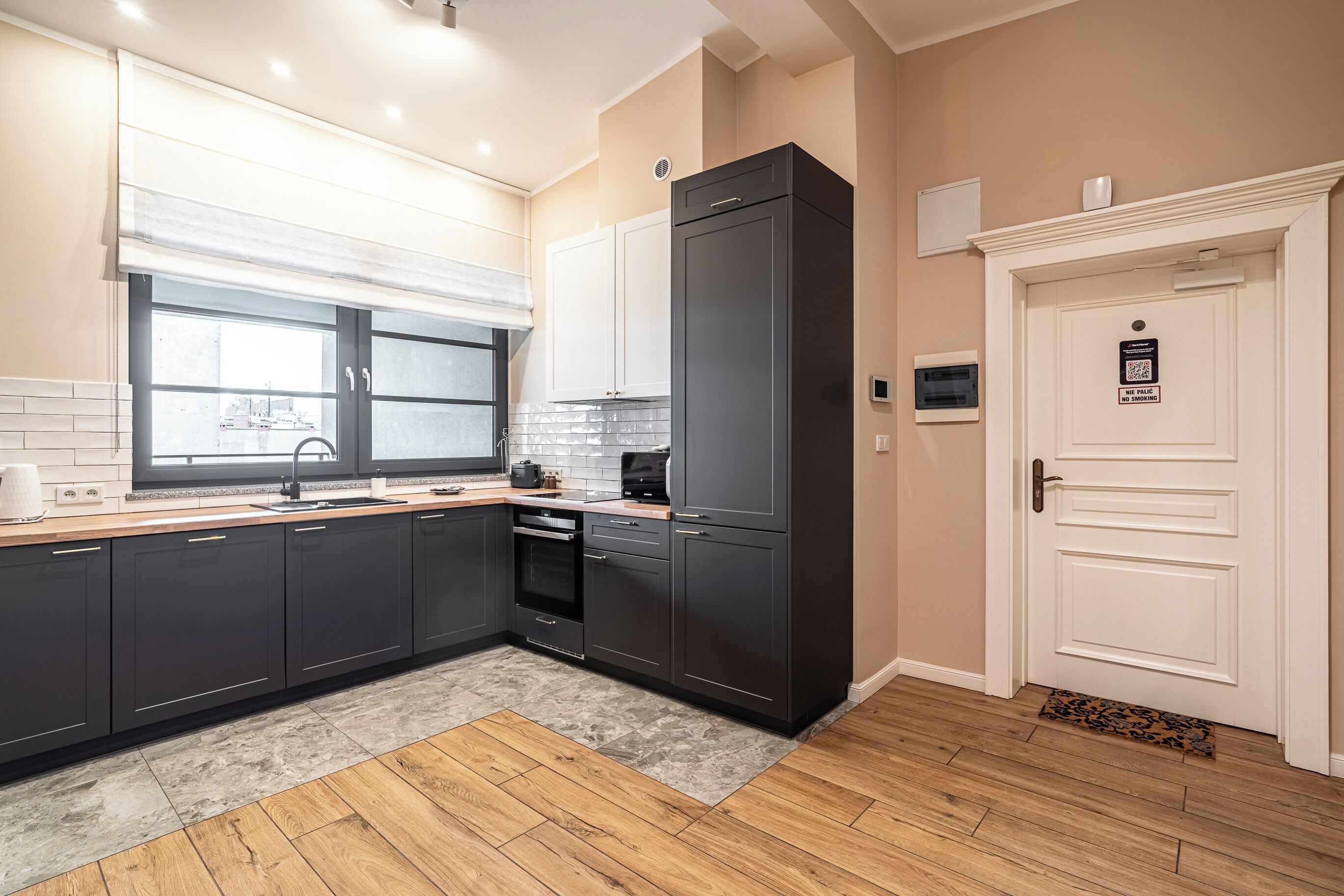 Apartment | Dapur peribadi | Pembancuh kopi/teh, cerek elektrik 