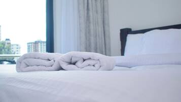 Deluxe Apartment, City View | Blackout drapes, iron/ironing board, free WiFi