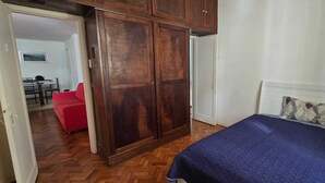 Uklassifisert bilde, 3 av 8, knapp