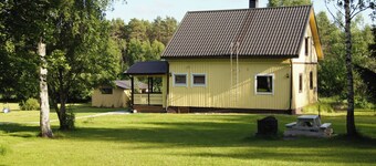 In the middle of deep forest but still 55min from Turku airport.