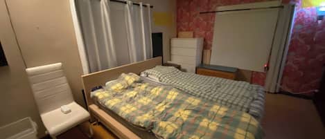 2 habitaciones, internet y ropa de cama