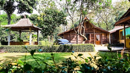 Exterior. Joglo Mbah Guru Homestay